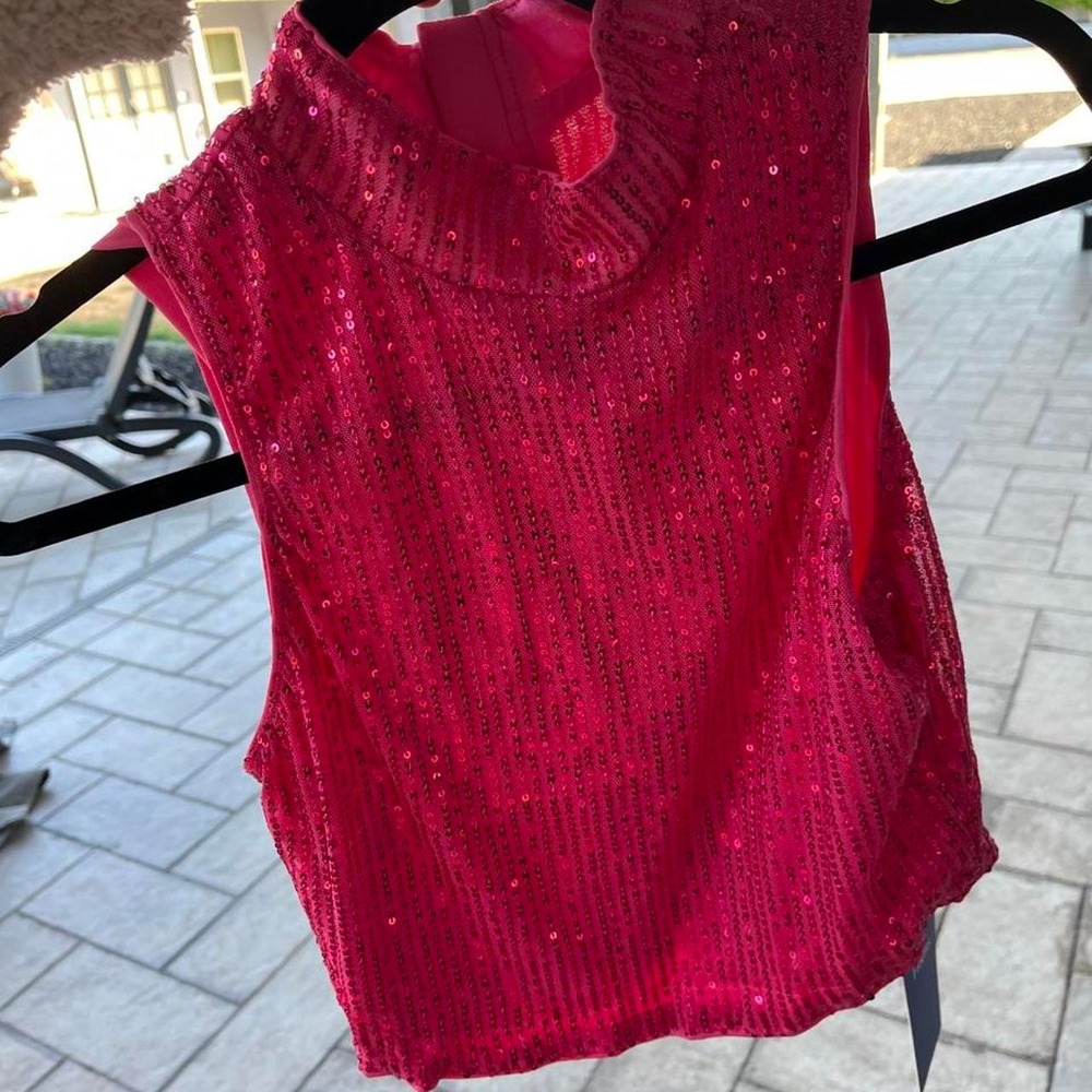 Hot Pink Sequin Zip-Up Mock Neck Crop Top Sz M NWT Going-Out Party Sparkly